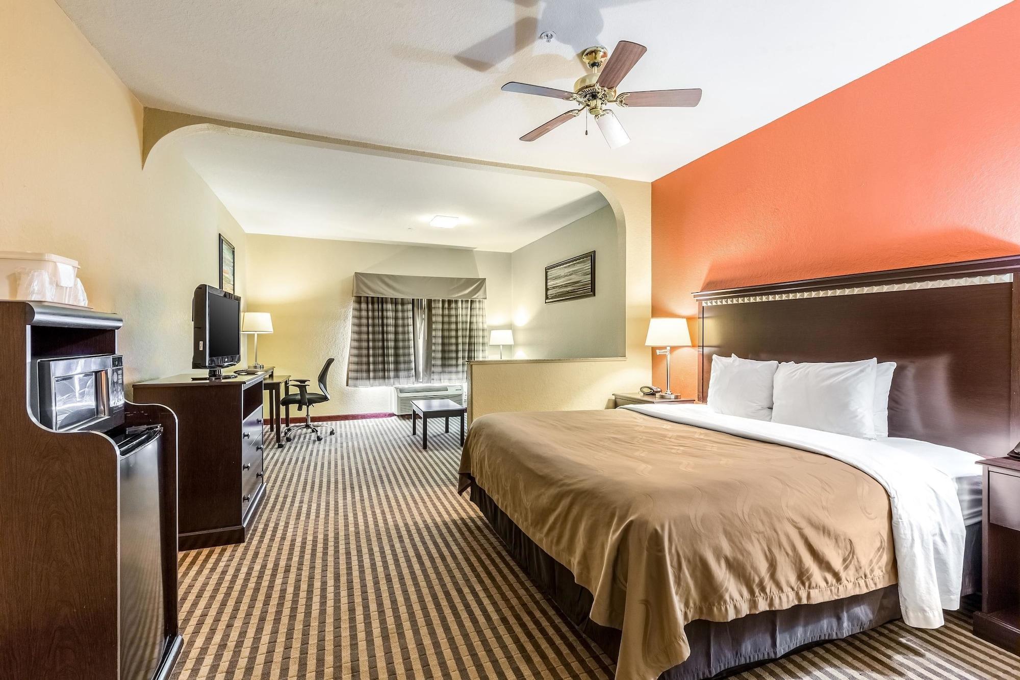 Quality Suites North Houston - Spring Westfield Екстериор снимка