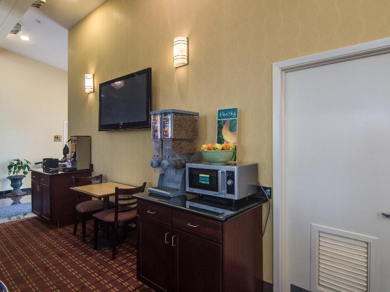 Quality Suites North Houston - Spring Westfield Екстериор снимка