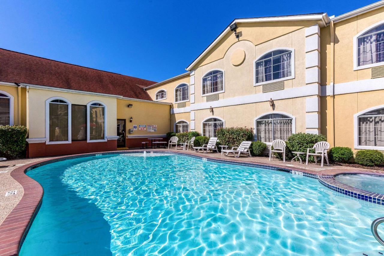Quality Suites North Houston - Spring Westfield Екстериор снимка