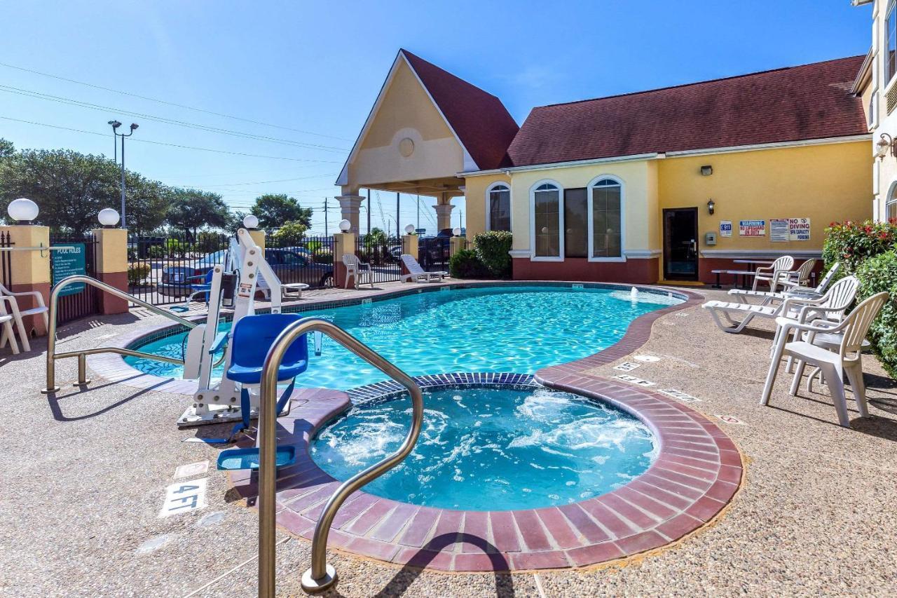 Quality Suites North Houston - Spring Westfield Екстериор снимка